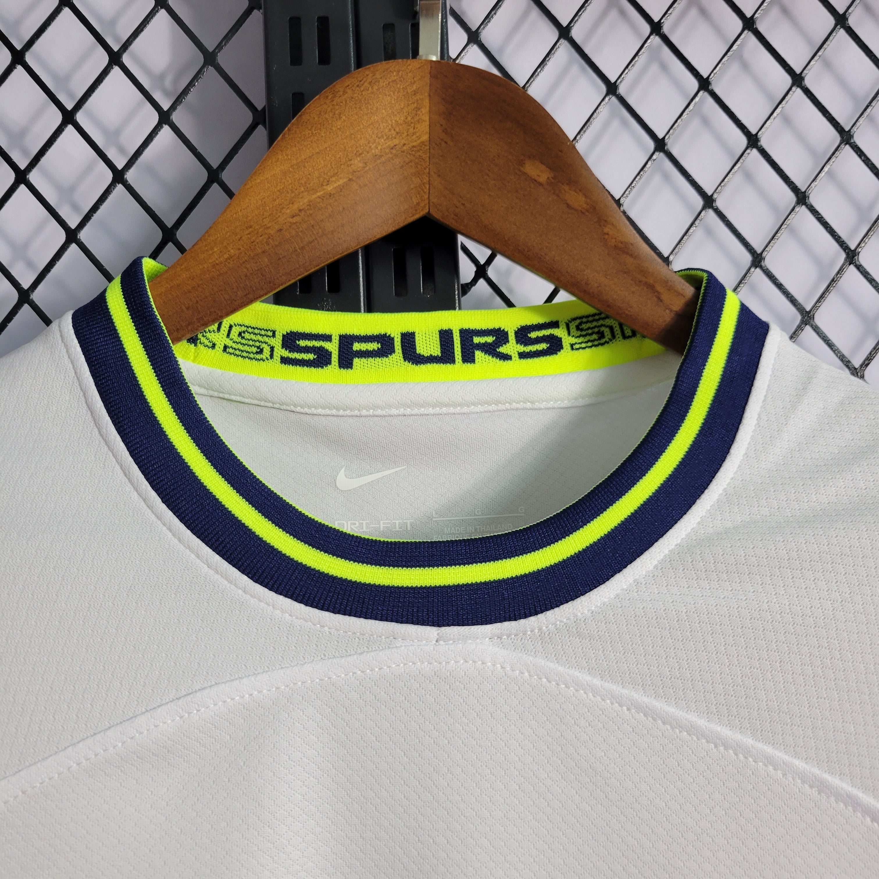 Tottenham 2022/23 (Primera equipación)