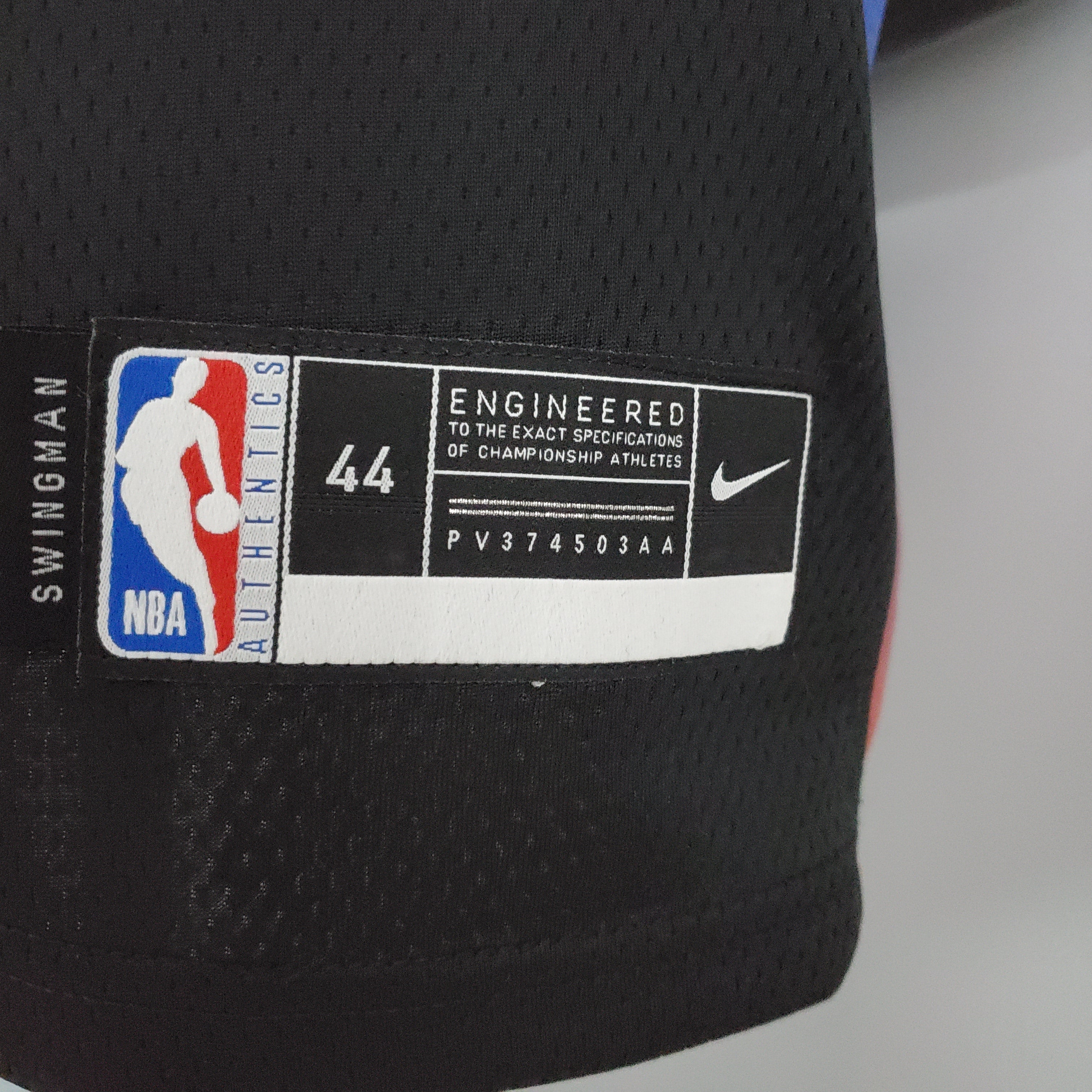 New York Knicks (city edition black)