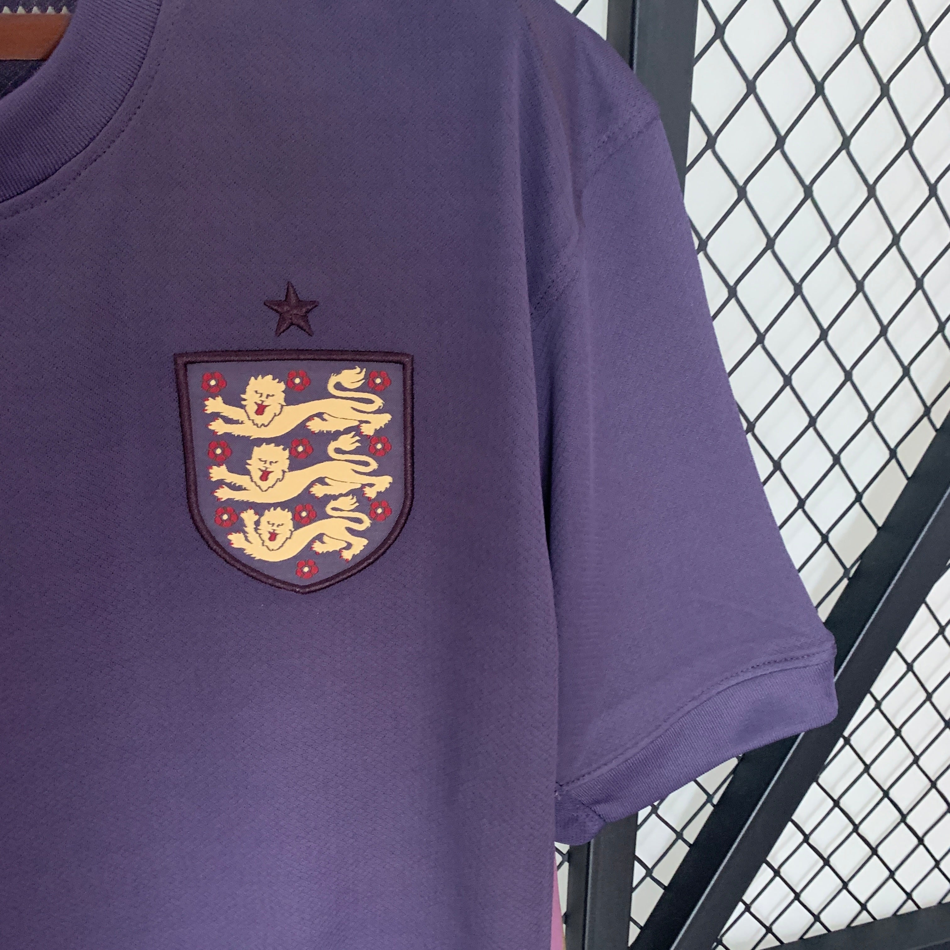 Inglaterra 2024/25 (Segunda equipación)