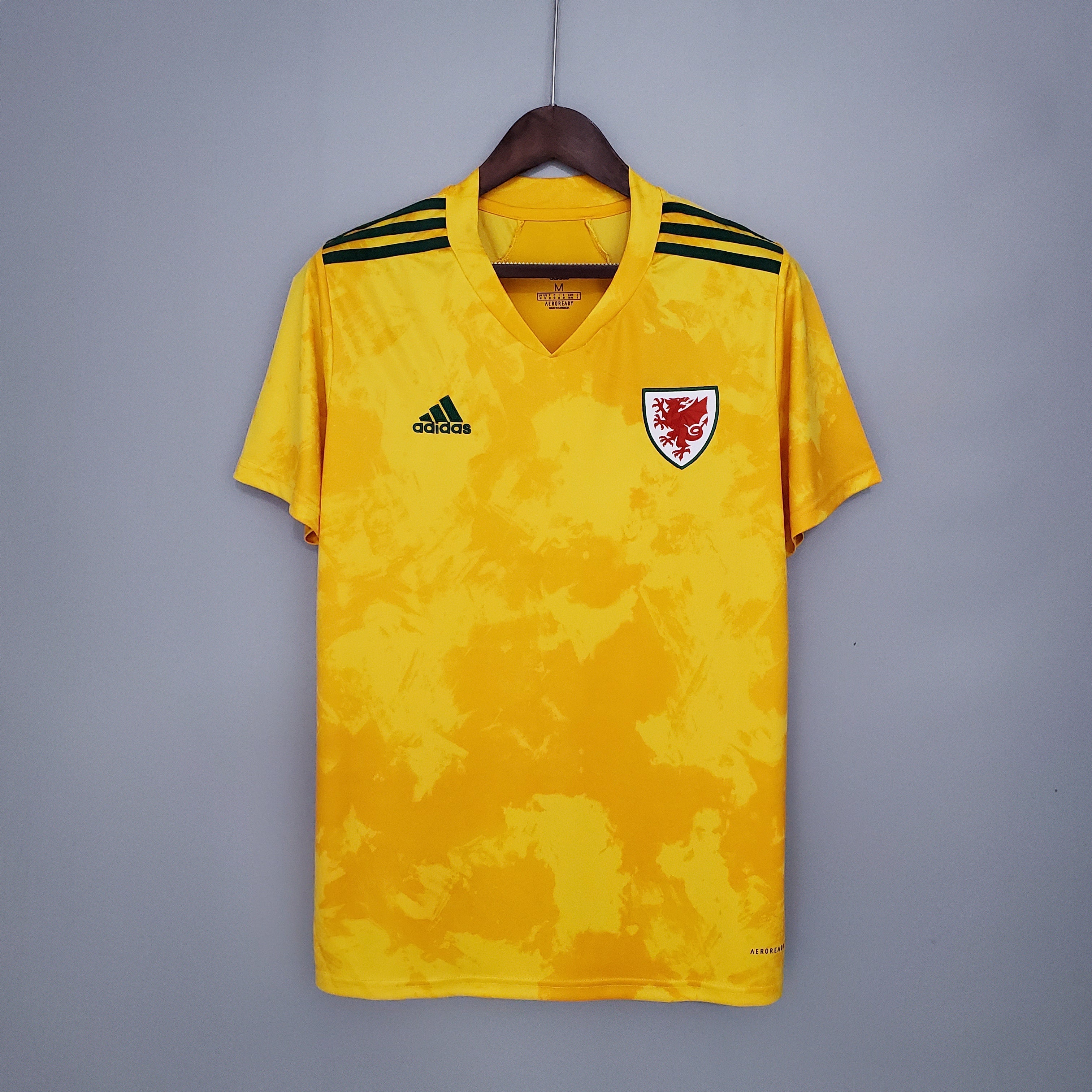 Gales 2021 (Segunda equipación)