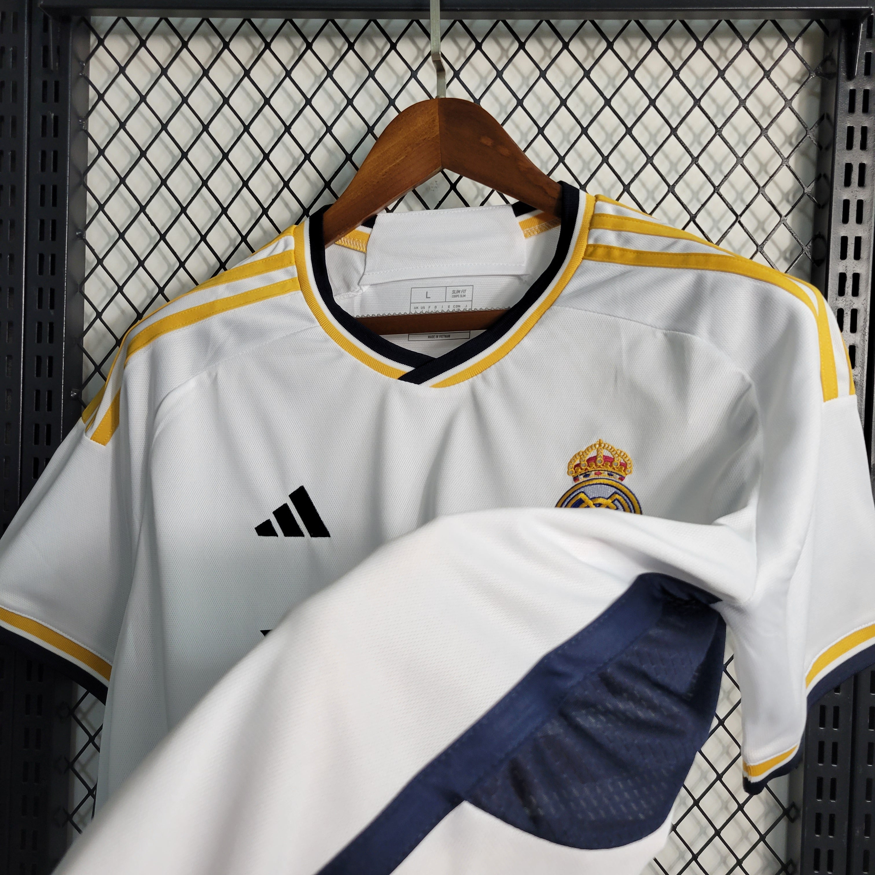 Real Madrid 2023/24 (Primera equipación)