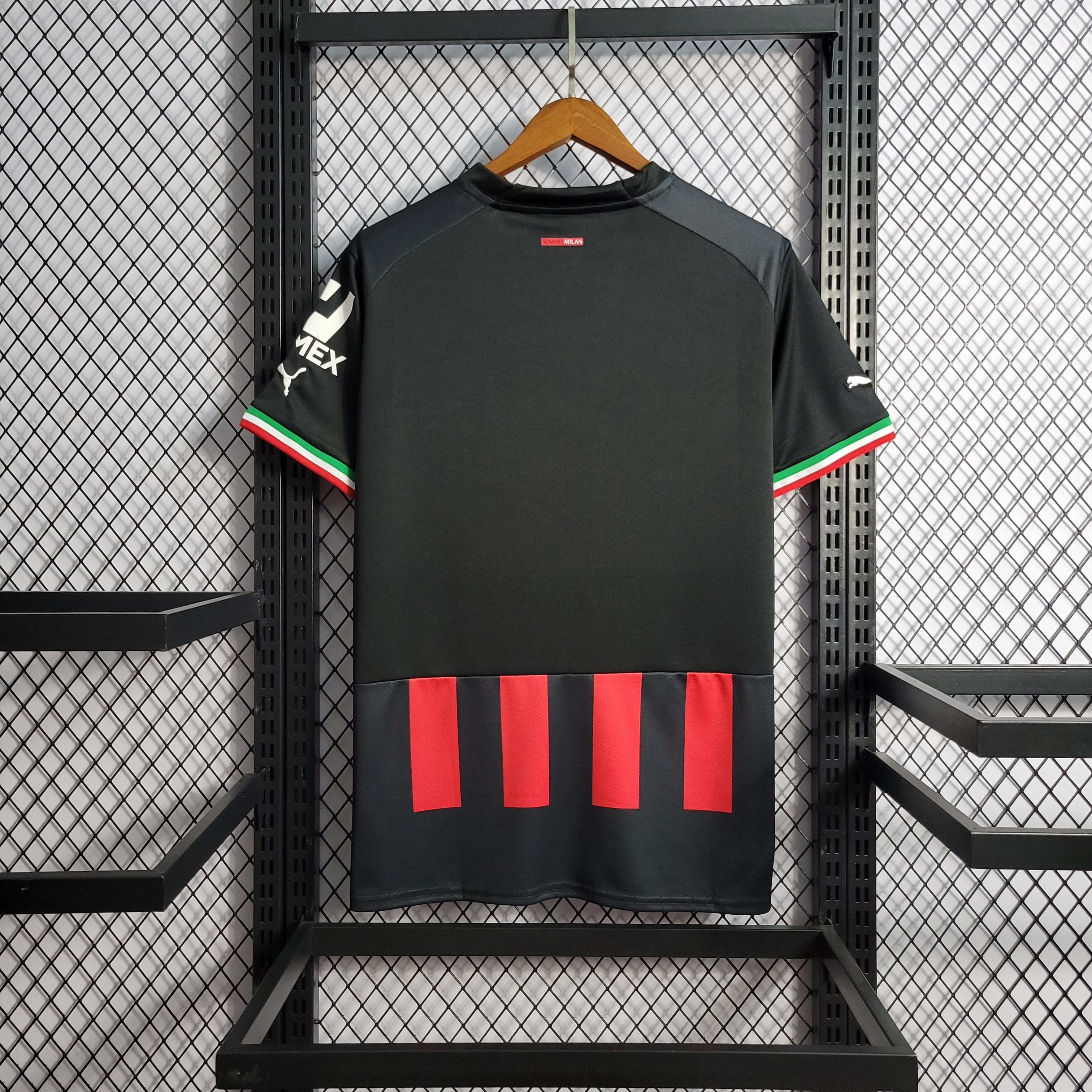 AC Milán 2022/23 (Primera equipación)
