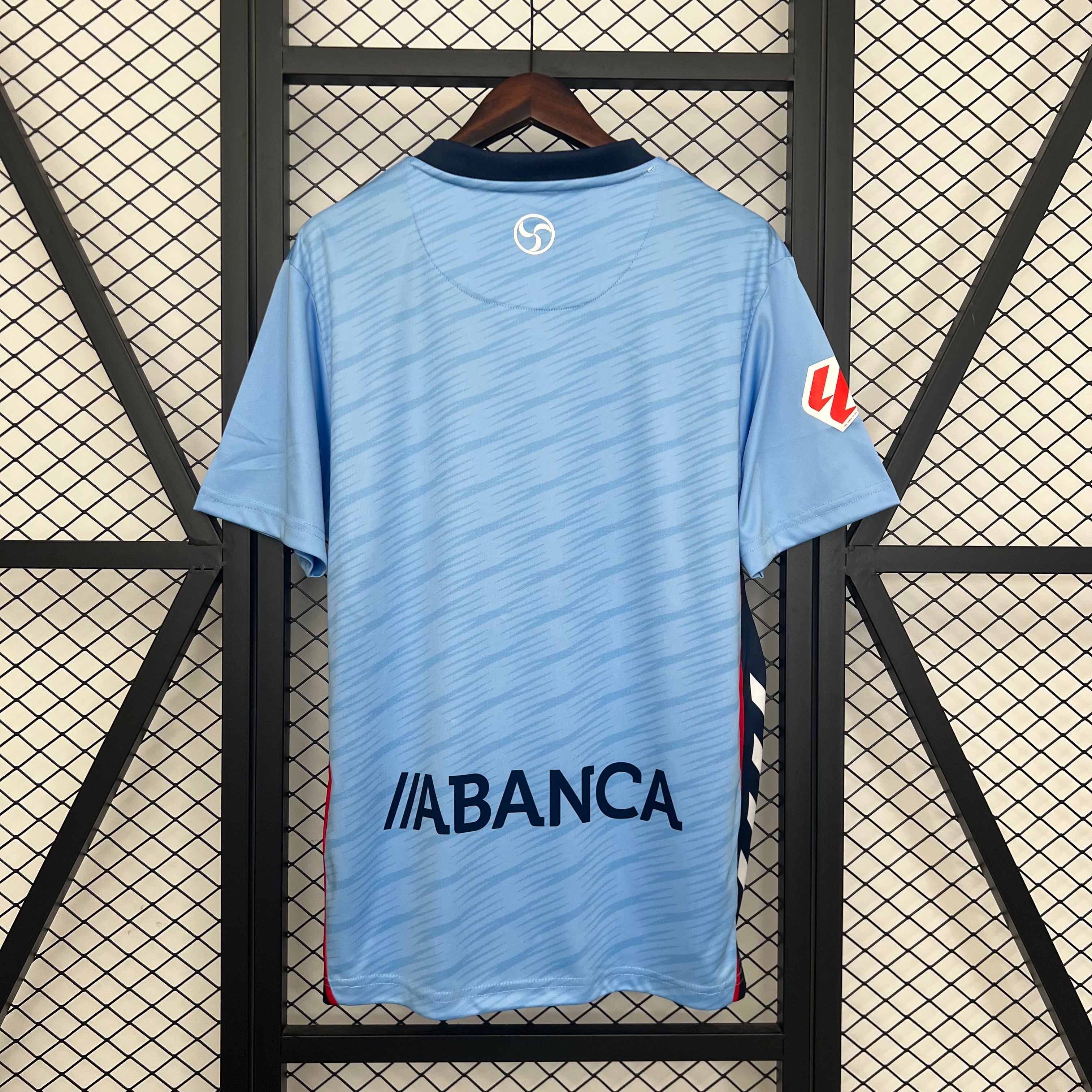 Celta de Vigo 2025/26 (Primera equipación)