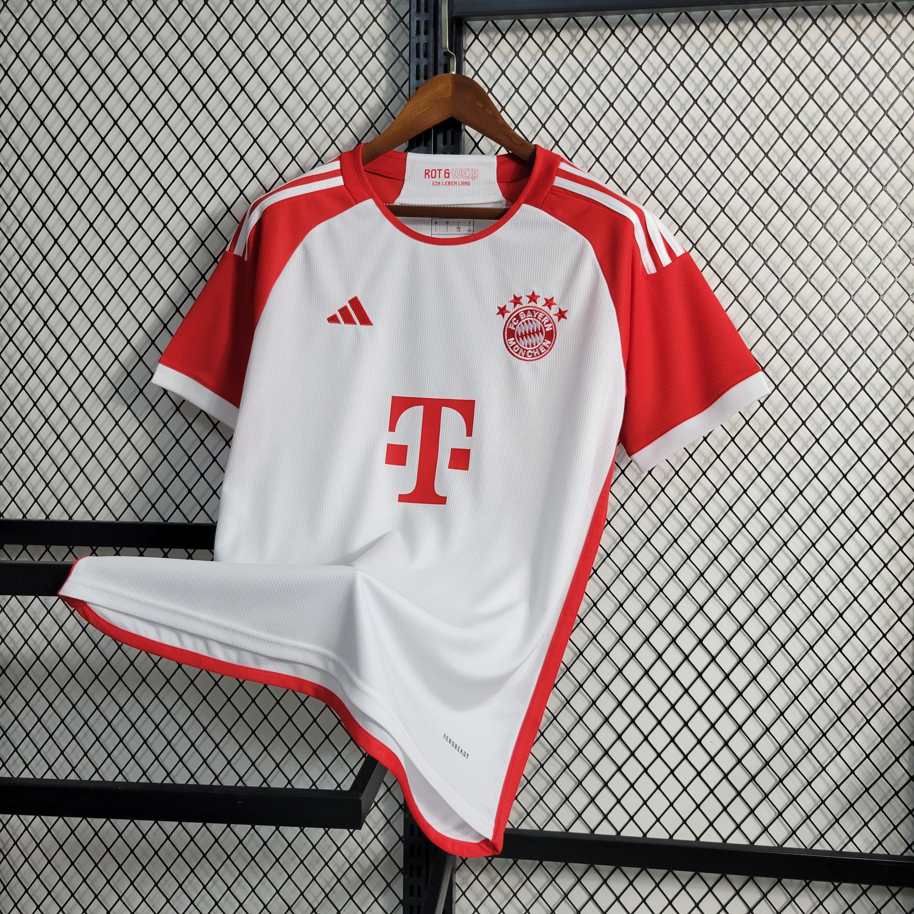Bayern de Múnich 2023/24 (Primera equipación)