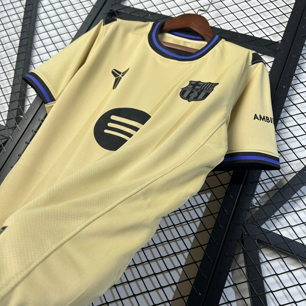 FC Barcelona 2025/26 (Segunda equipación)