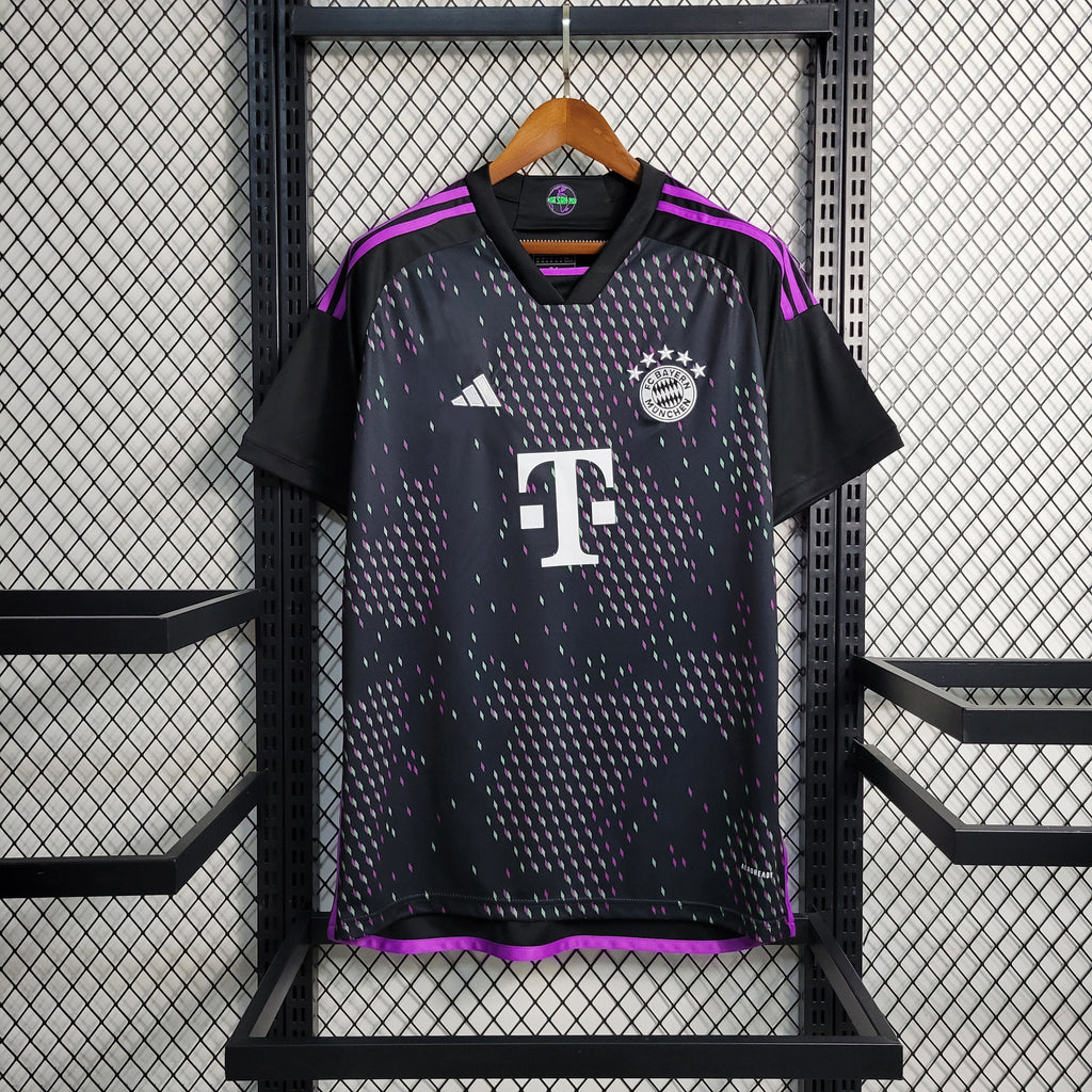 Bayern de Munich 2023/24 (Segunda equipación)