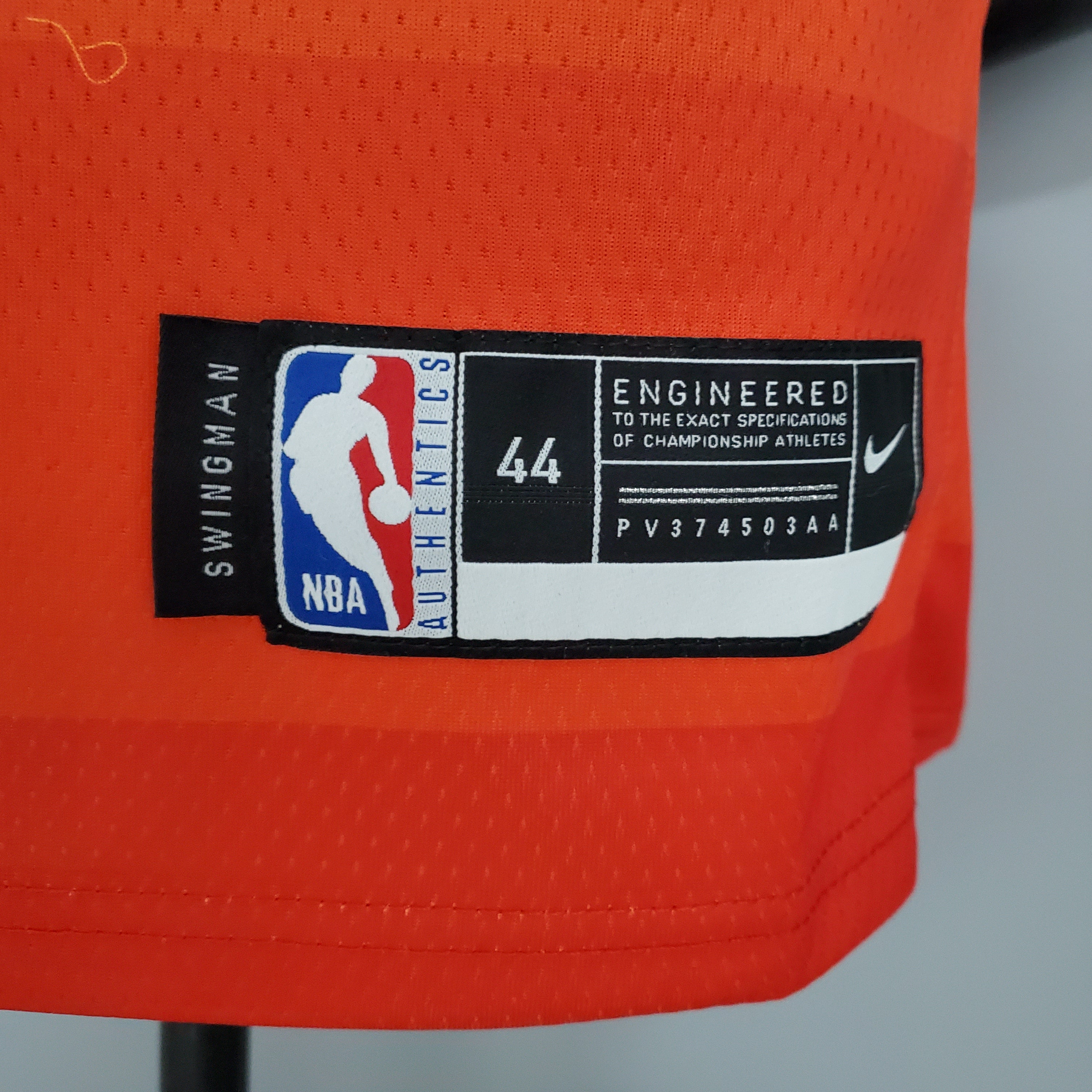 Camiseta Utah Jazz (edicion Rainbow Gradient Orange)