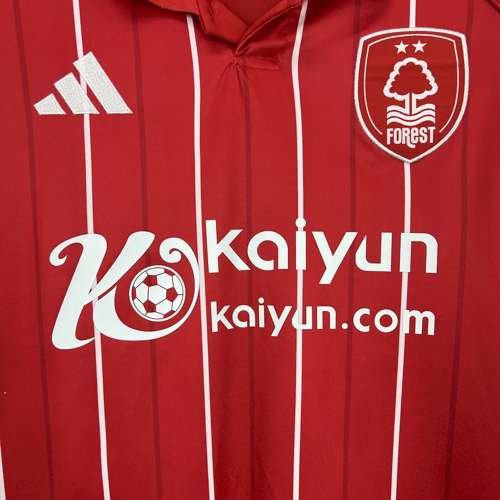 Nottingham Forest FC 2025/26 (Primera equipación)