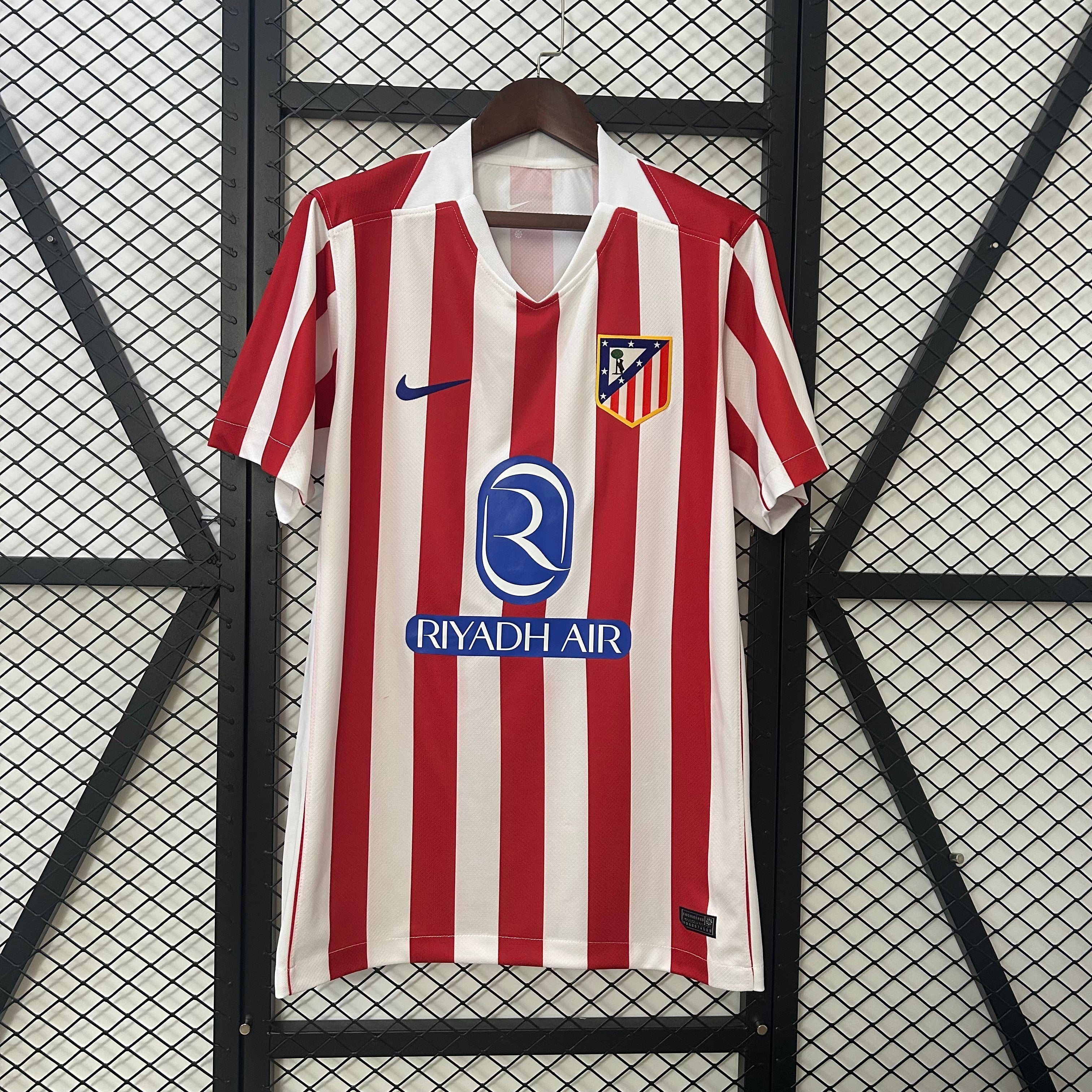 Atlético de Madrid 2025/26 (Primera equipación)