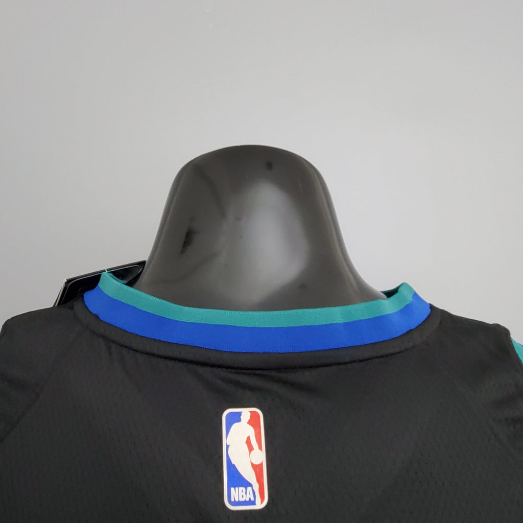 Dallas Maverick (big bull head black)