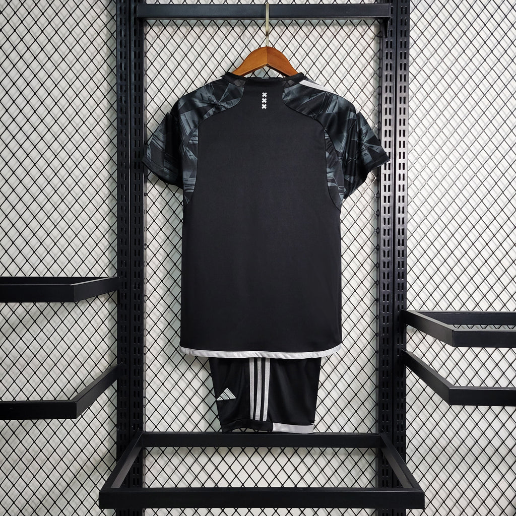 Ajax edición Negra 2023/24 (Mini conjunto)