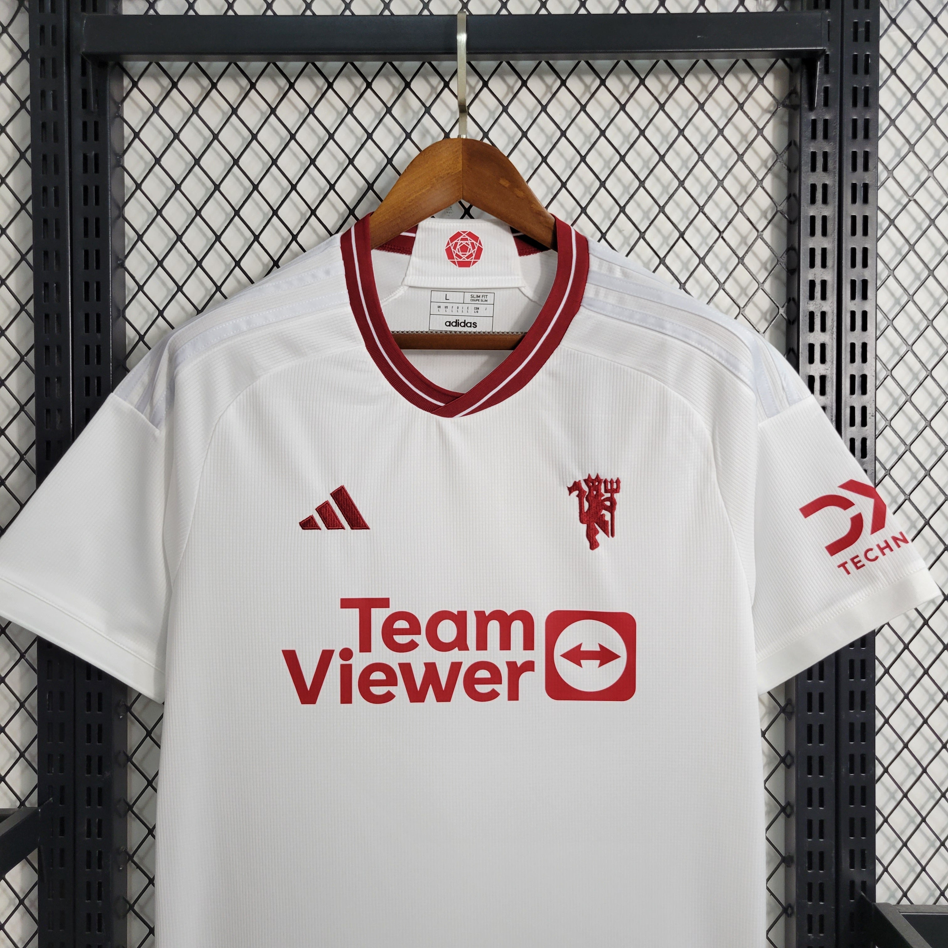 Manchester United 2023/24 (Segunda equipación)