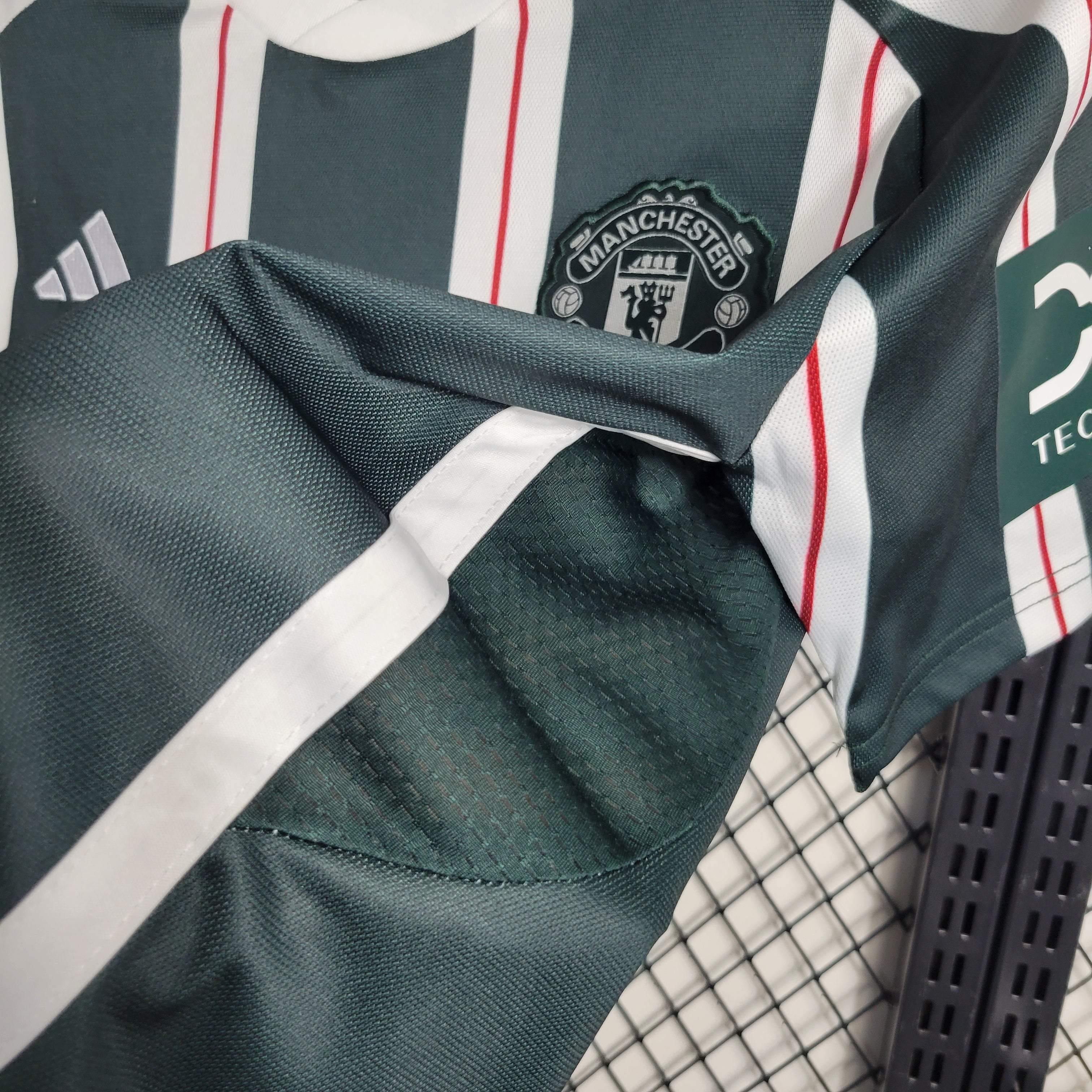 Manchester United 2023/24 (Segunda equipación)