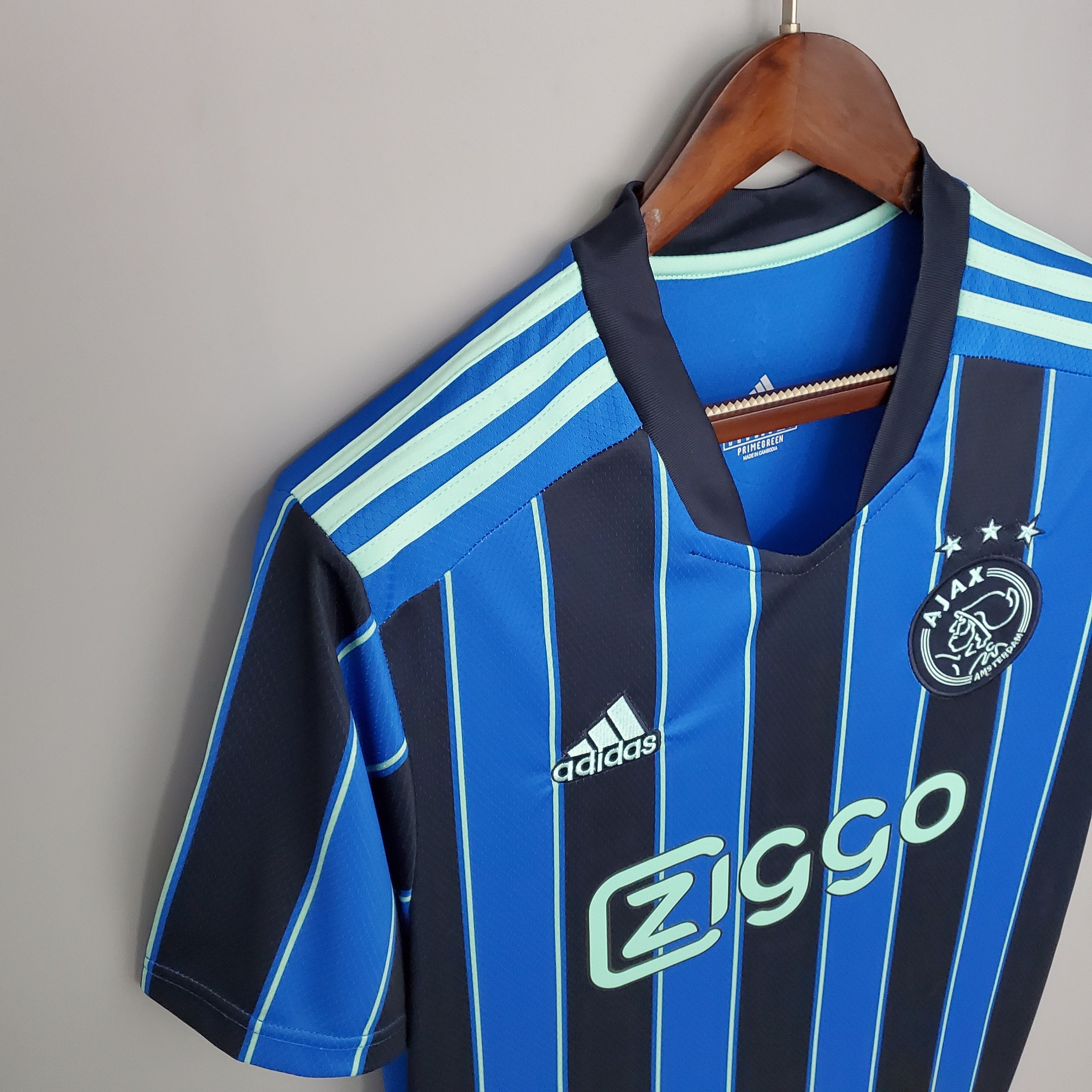 Ajax 2021/22 (Segunda equipación)